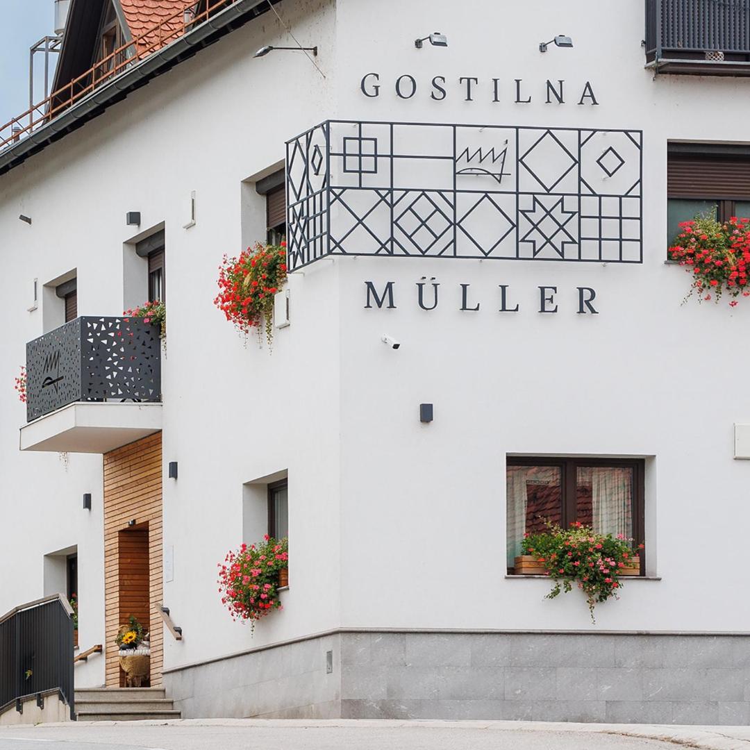 Gostilna Mueller Hotell Črnomelj Eksteriør bilde